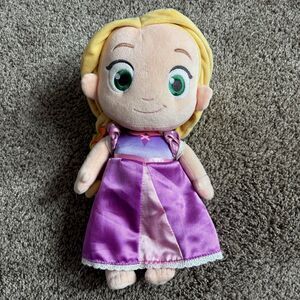 Disney Store Animators Collection Toddler RAPUNZEL Tangled 12" Plush Doll